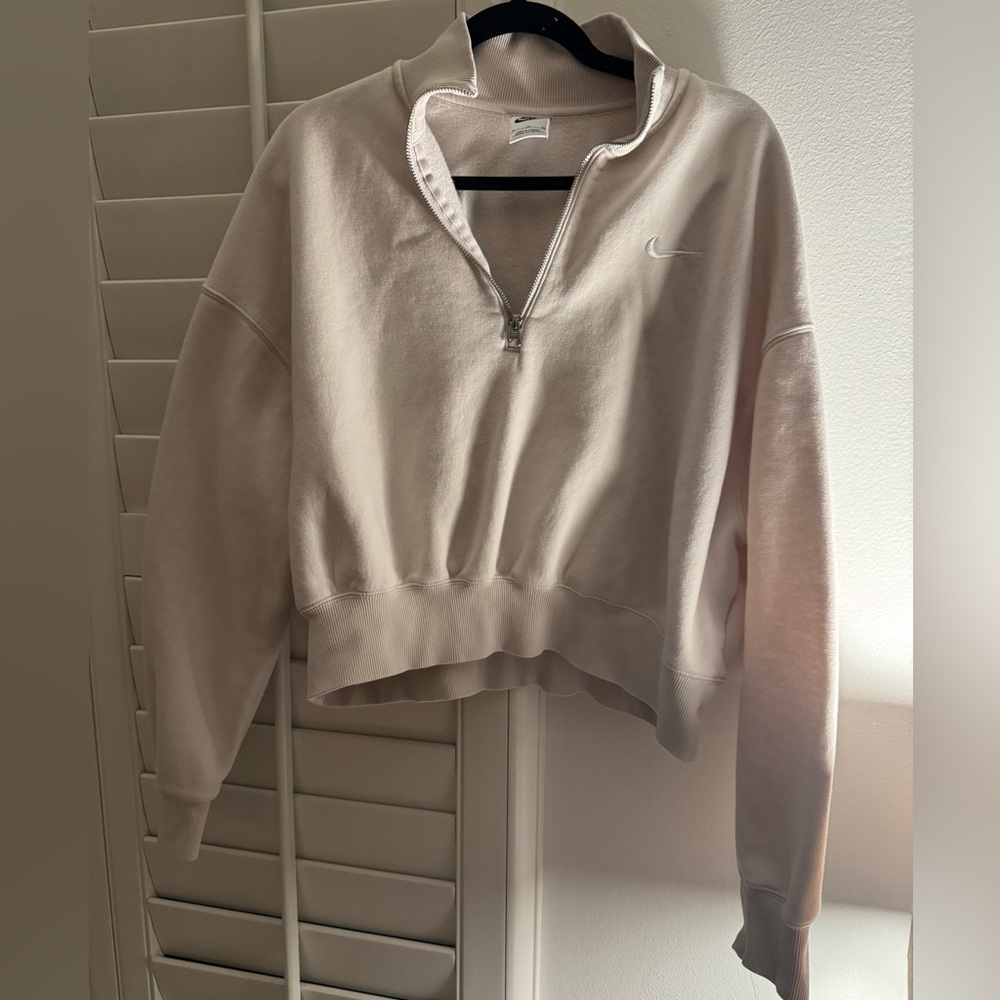 Nike Women's Off-White Half-Zip Cropped Top